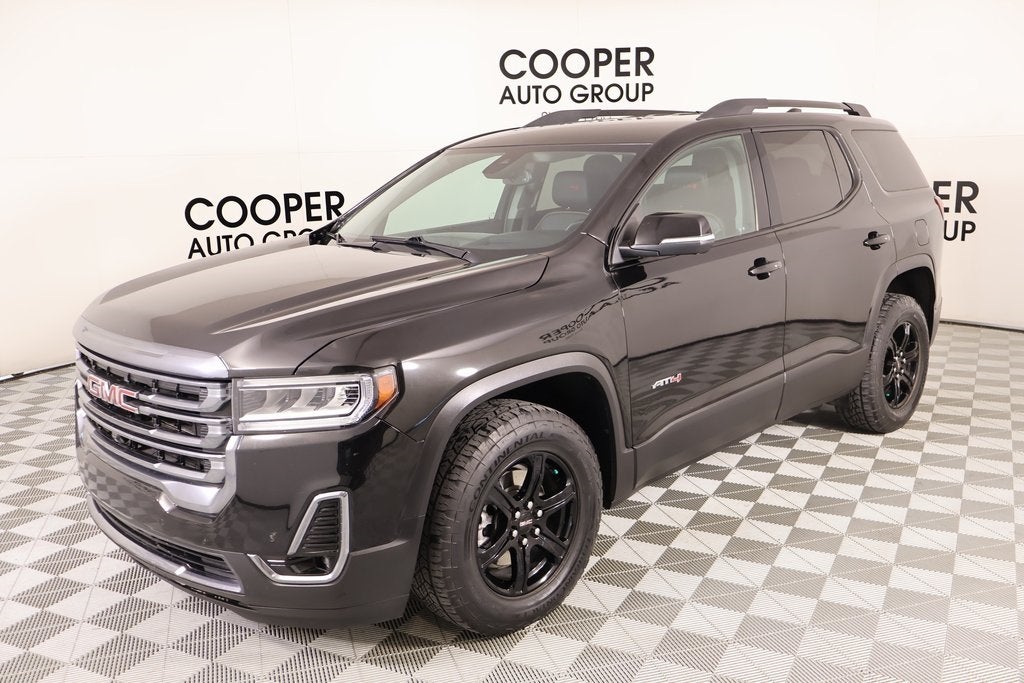 2022 GMC Acadia AT4