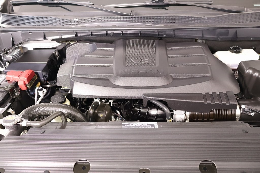 2024 Nissan TITAN SV