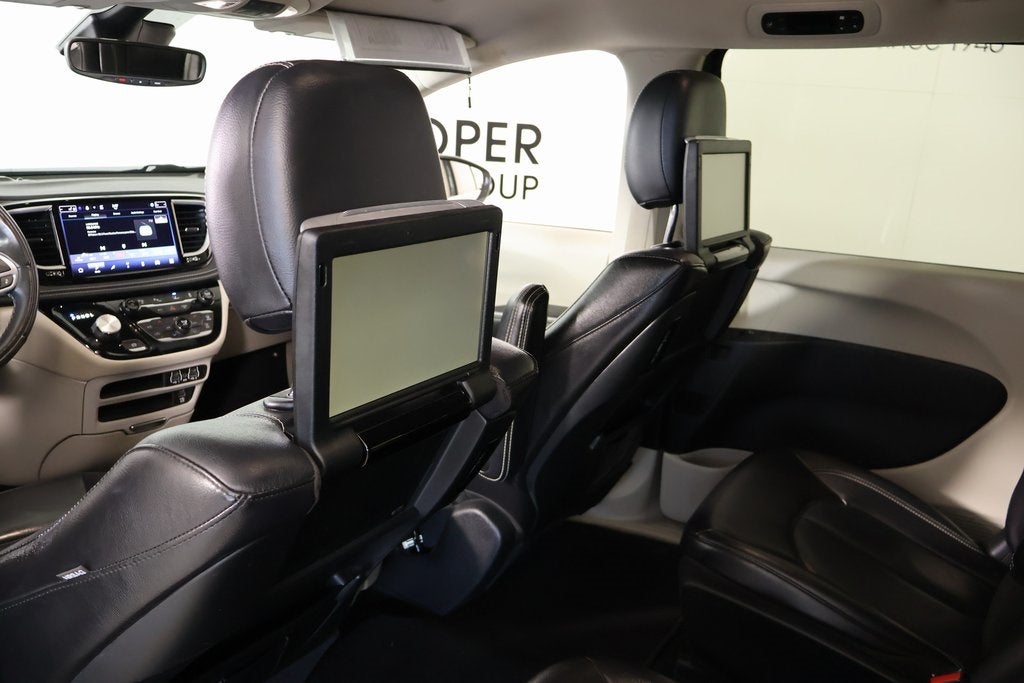 2022 Chrysler Pacifica Hybrid TOURING L