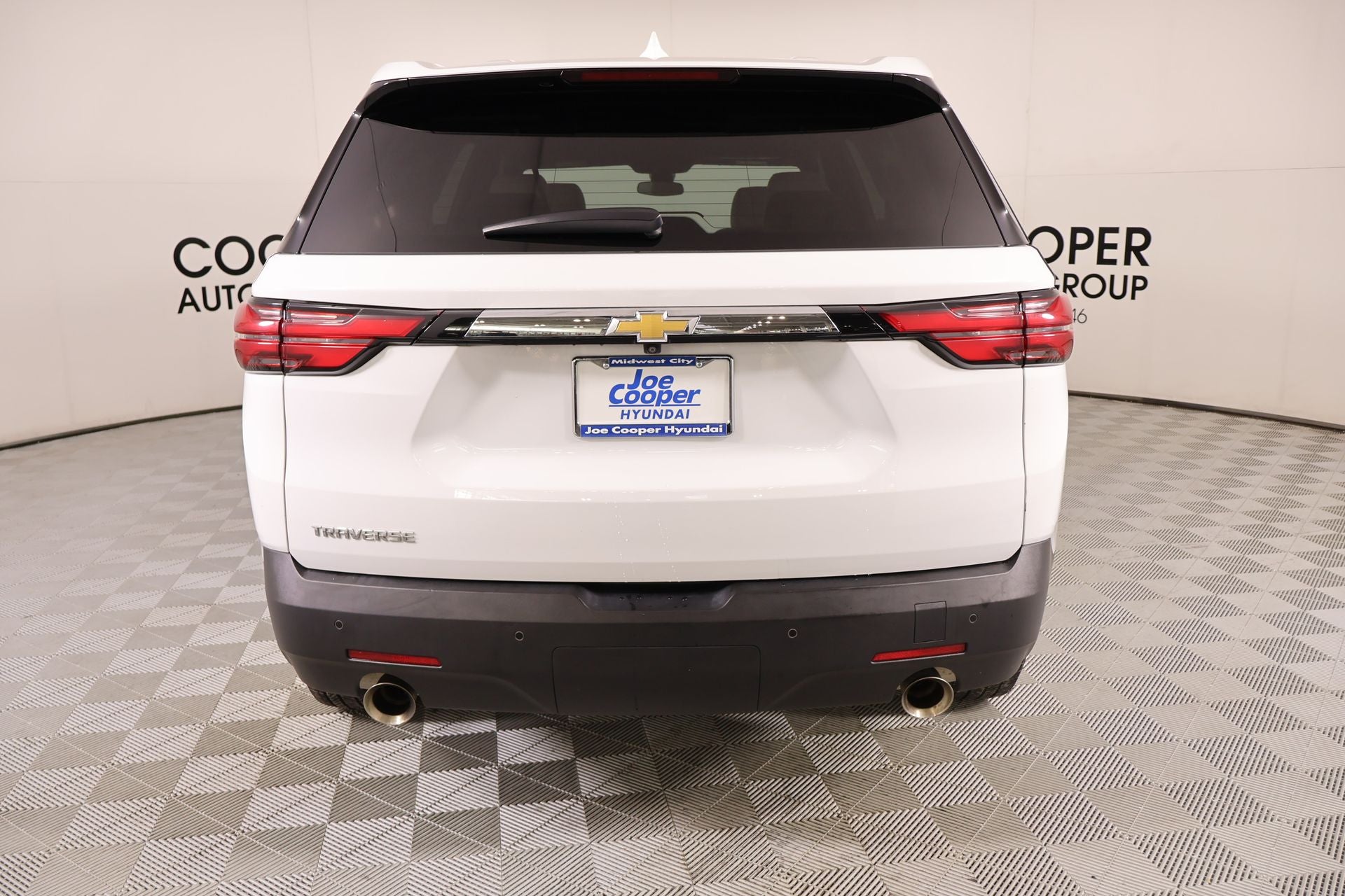 2023 Chevrolet Traverse LS