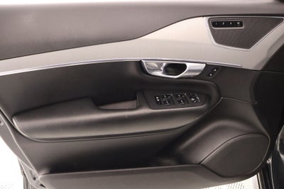 2021 Volvo XC90 T5 Momentum