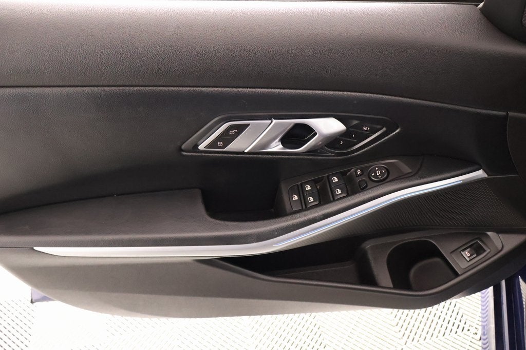 2023 BMW 3 Series 330i xDrive