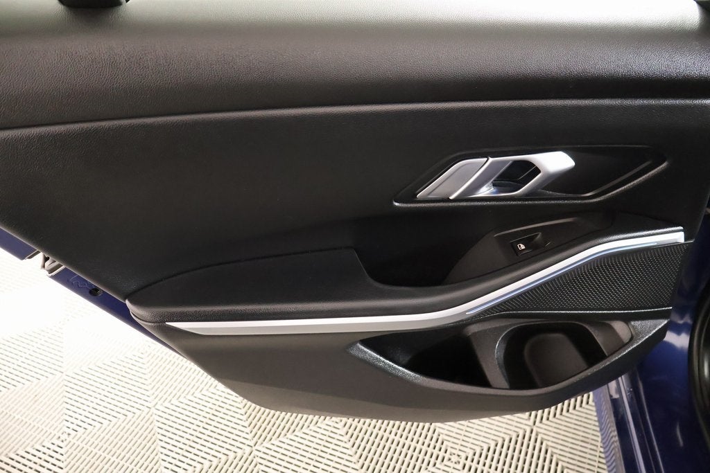 2023 BMW 3 Series 330i xDrive