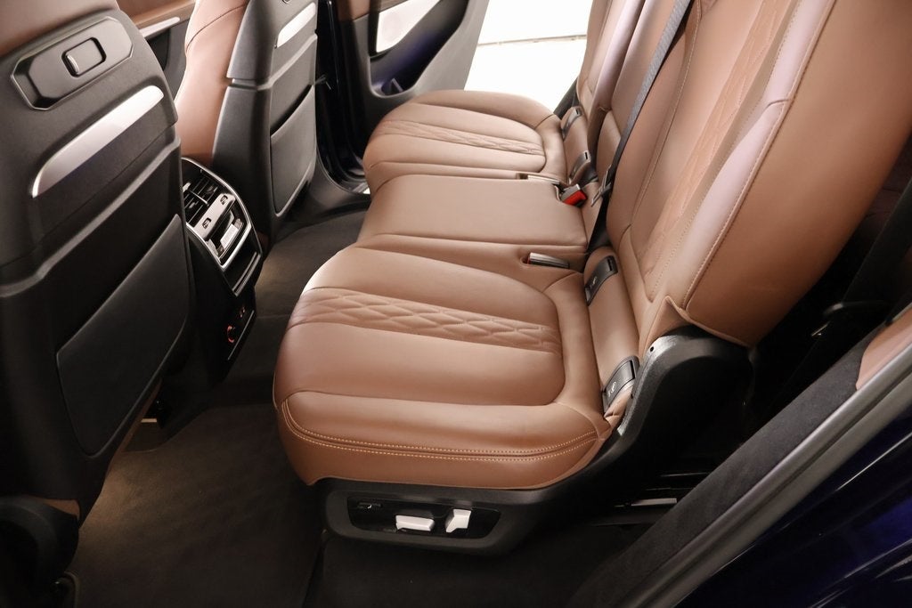 2023 BMW X7 xDrive40i M Sport