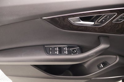 2022 Audi Q8 55 Premium Plus quattro