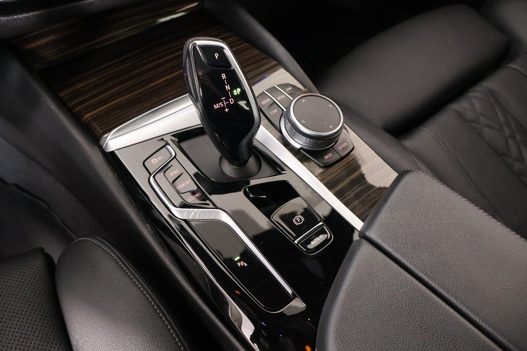 2023 BMW 5 Series 530i