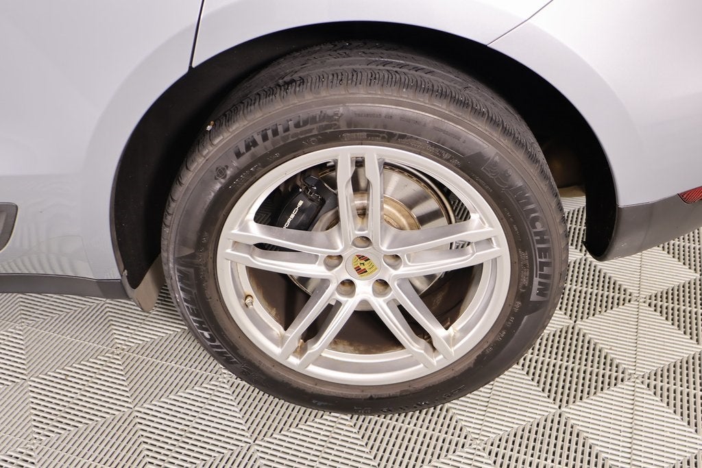 2020 Porsche Macan Base