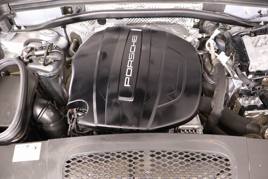 2020 Porsche Macan Base