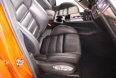 2025 Porsche Macan S