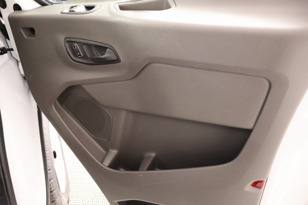 2023 Ford Transit Passenger Wagon XLT