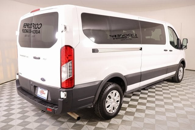2023 Ford Transit Passenger Wagon XLT