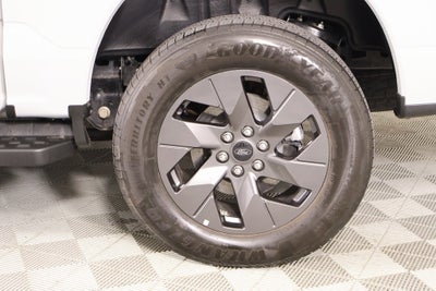 2024 Ford F-150 Lightning Flash