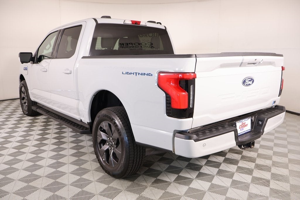 2024 Ford F-150 Lightning Flash