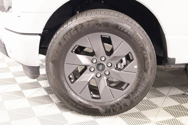 2024 Ford F-150 Lightning Flash