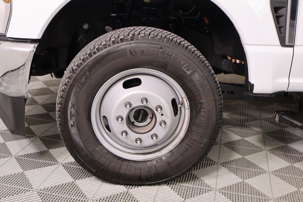 2025 Ford Super Duty F-350 DRW XL