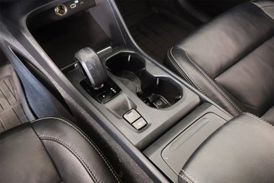 2023 Volvo XC40 Core