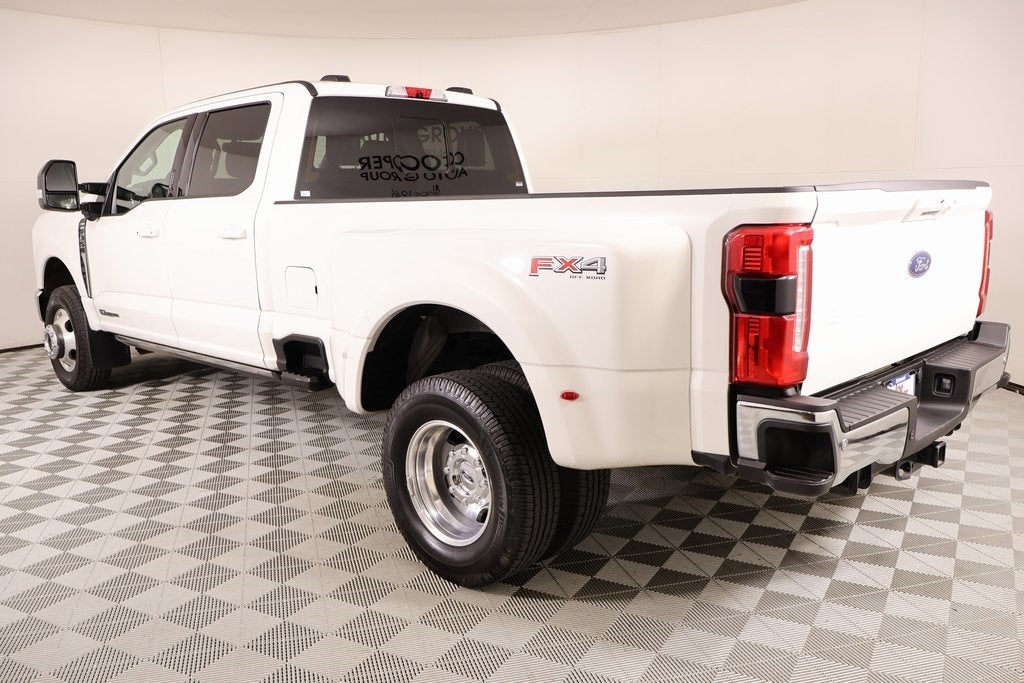 2024 Ford Super Duty F-350 DRW Lariat DRW