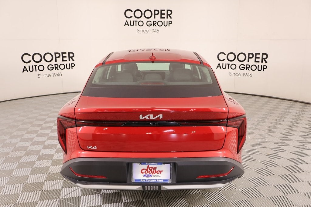2025 Kia K4 LXS