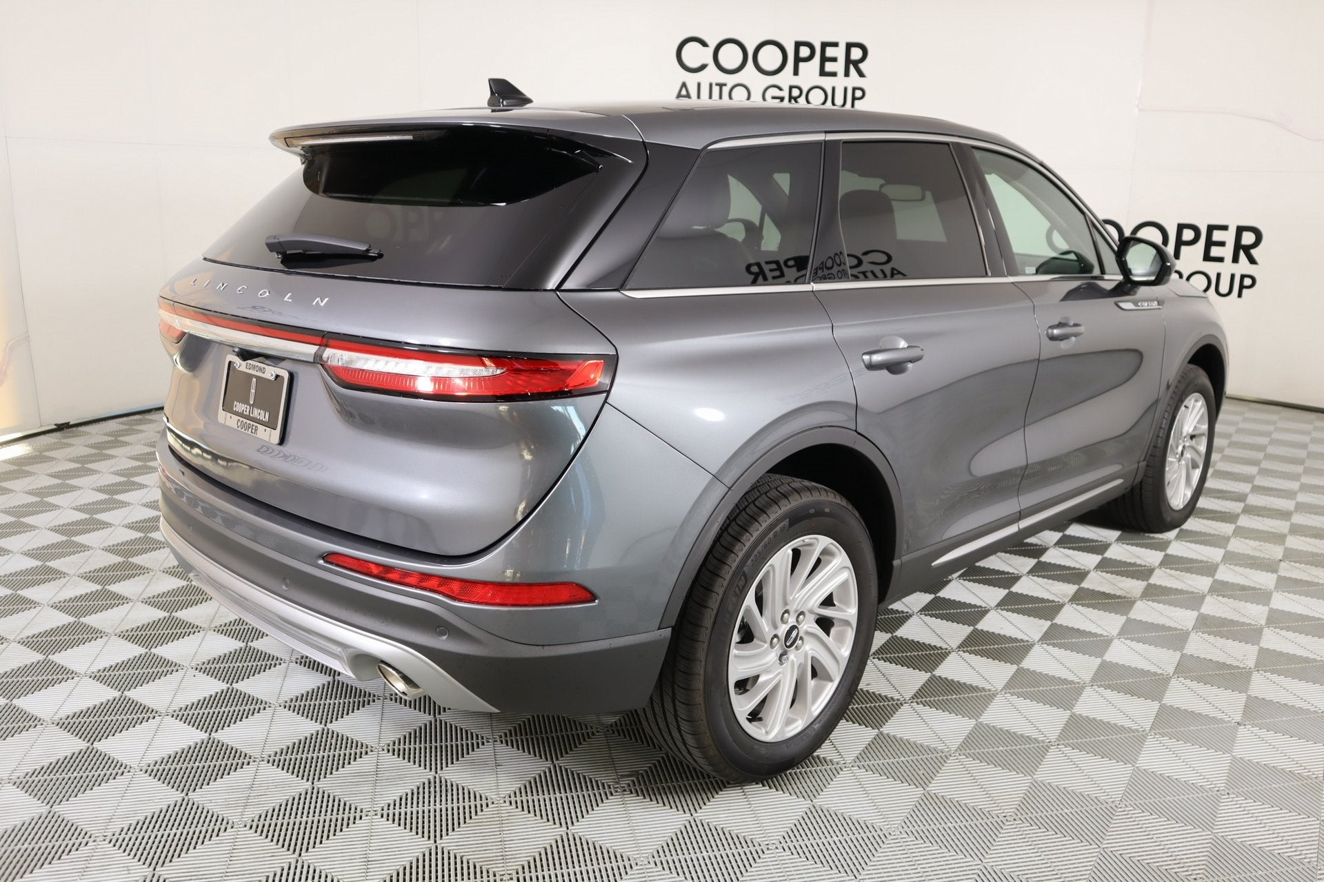 2025 Lincoln Corsair Premiere