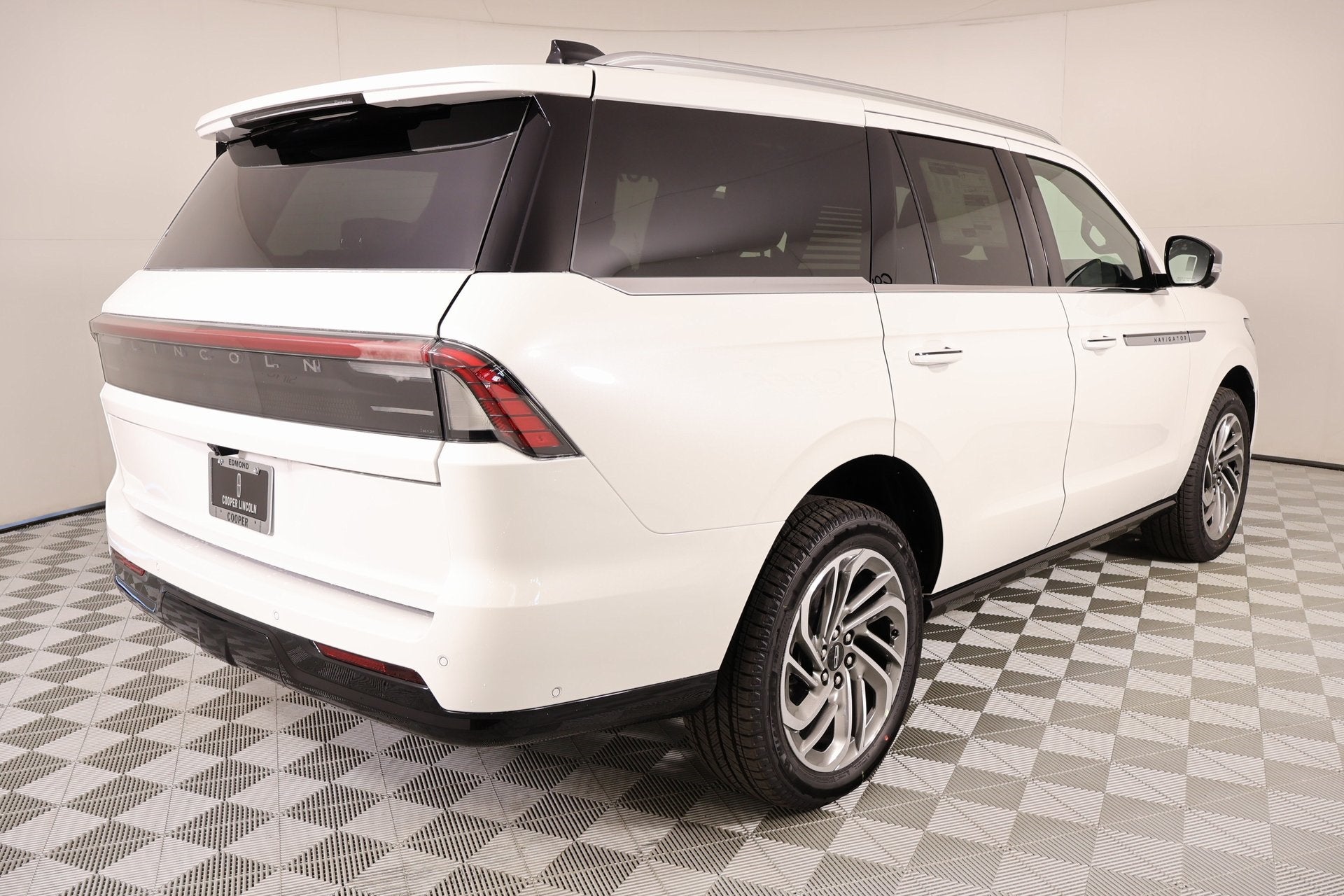 2025 Lincoln Navigator Reserve