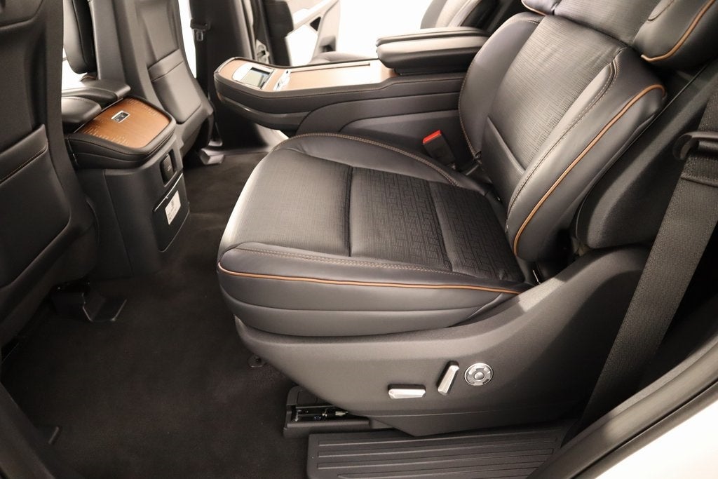 2025 Lincoln Navigator Black Label