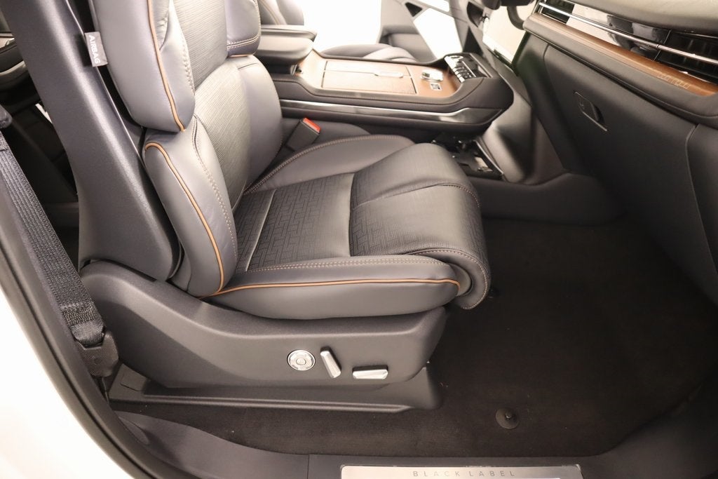 2025 Lincoln Navigator Black Label