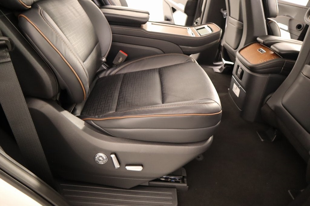 2025 Lincoln Navigator Black Label