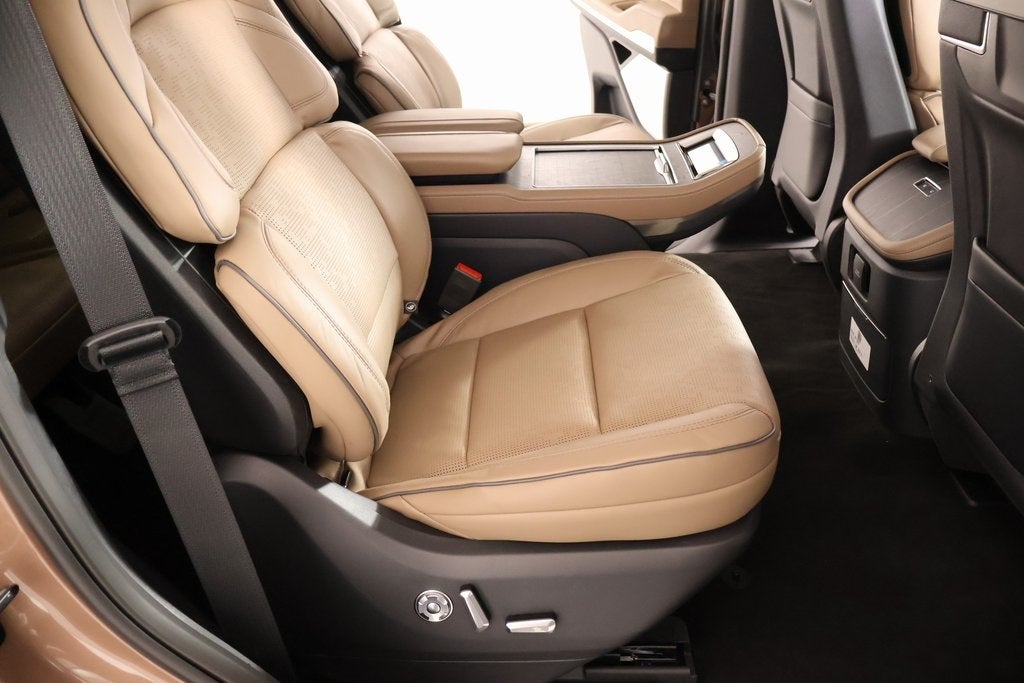 2025 Lincoln Navigator Black Label