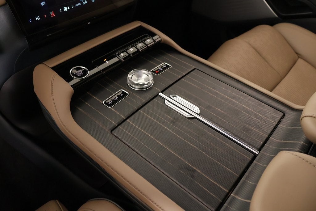 2025 Lincoln Navigator Black Label