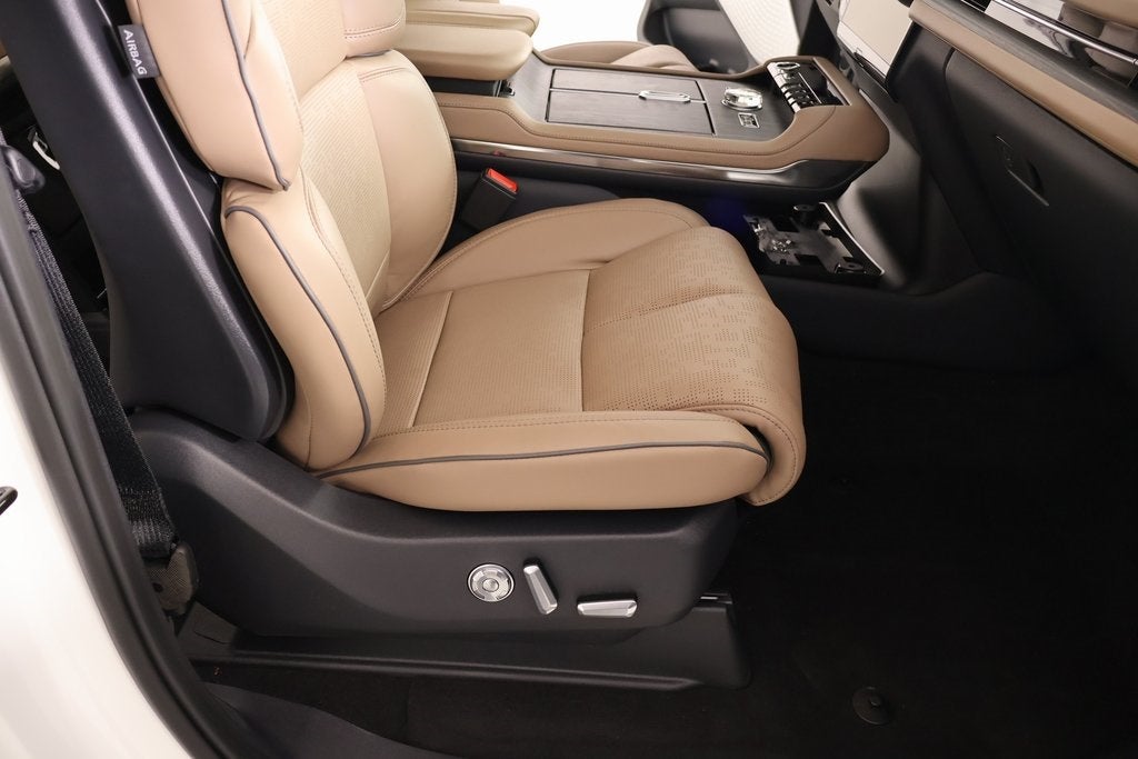 2025 Lincoln Navigator Black Label