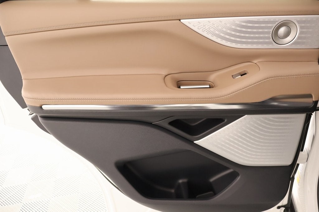 2025 Lincoln Navigator Black Label