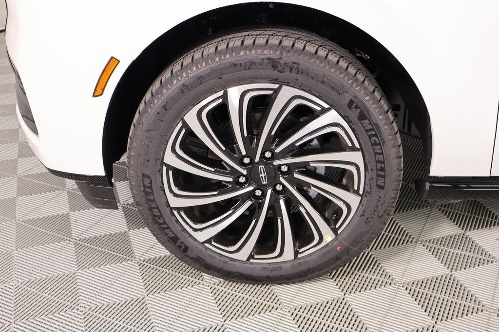 2025 Lincoln Navigator Black Label