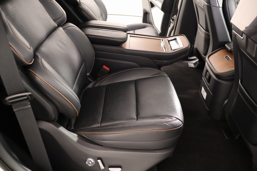 2025 Lincoln Navigator Black Label