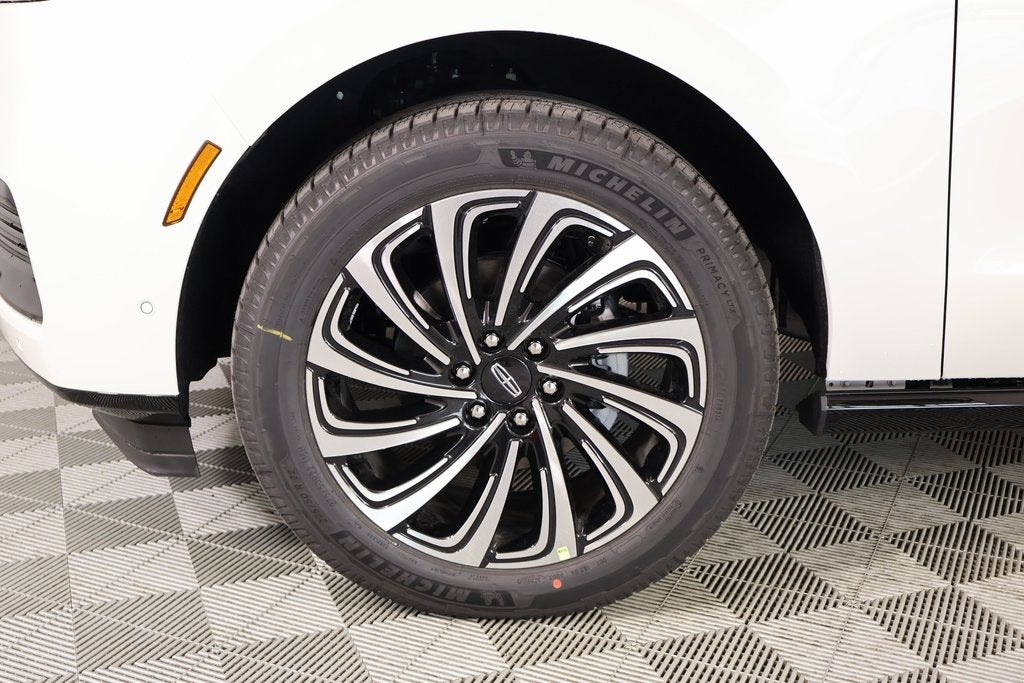 2025 Lincoln Navigator Black Label