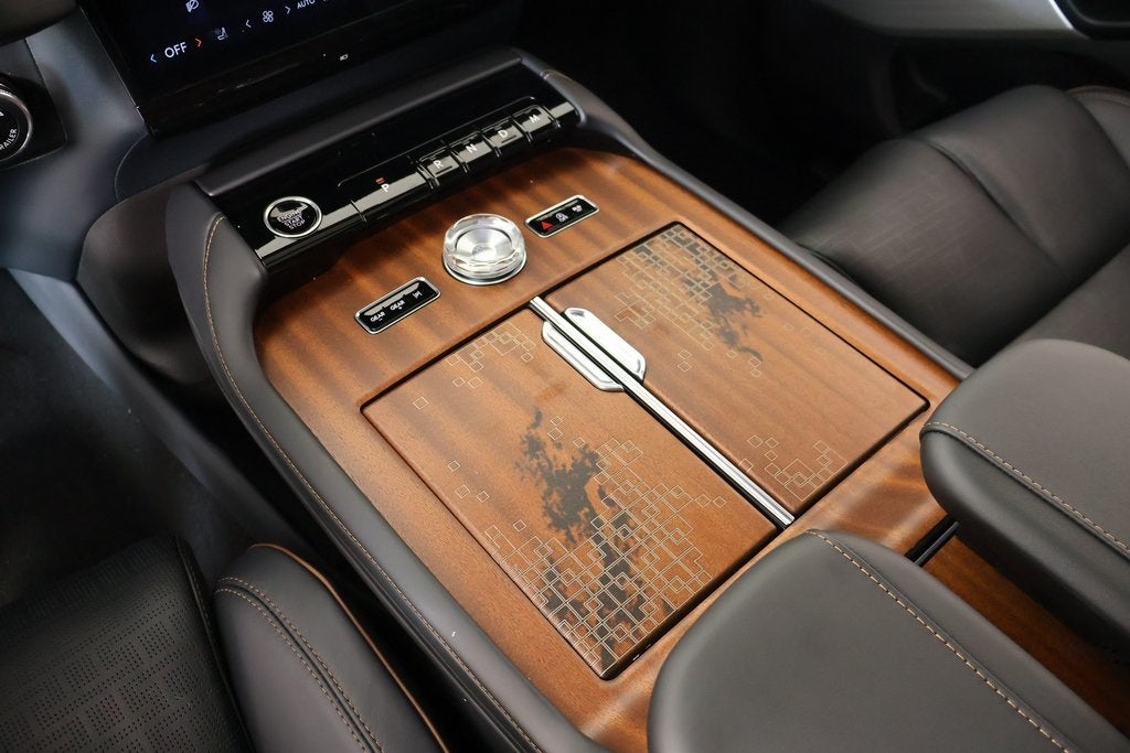 2025 Lincoln Navigator Black Label