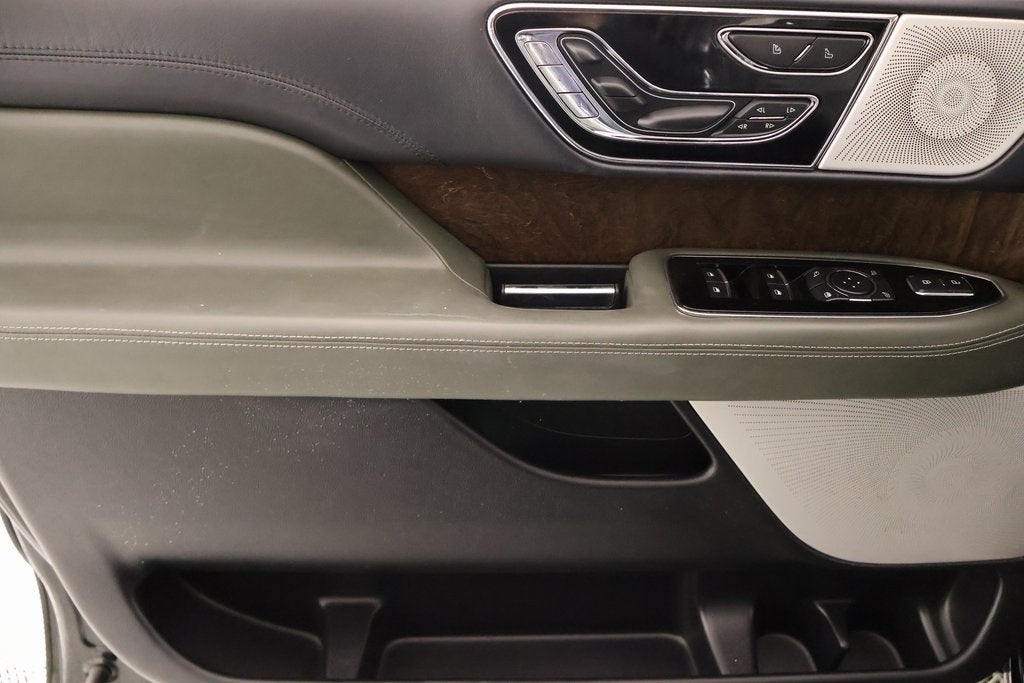 2022 Lincoln Navigator Black Label