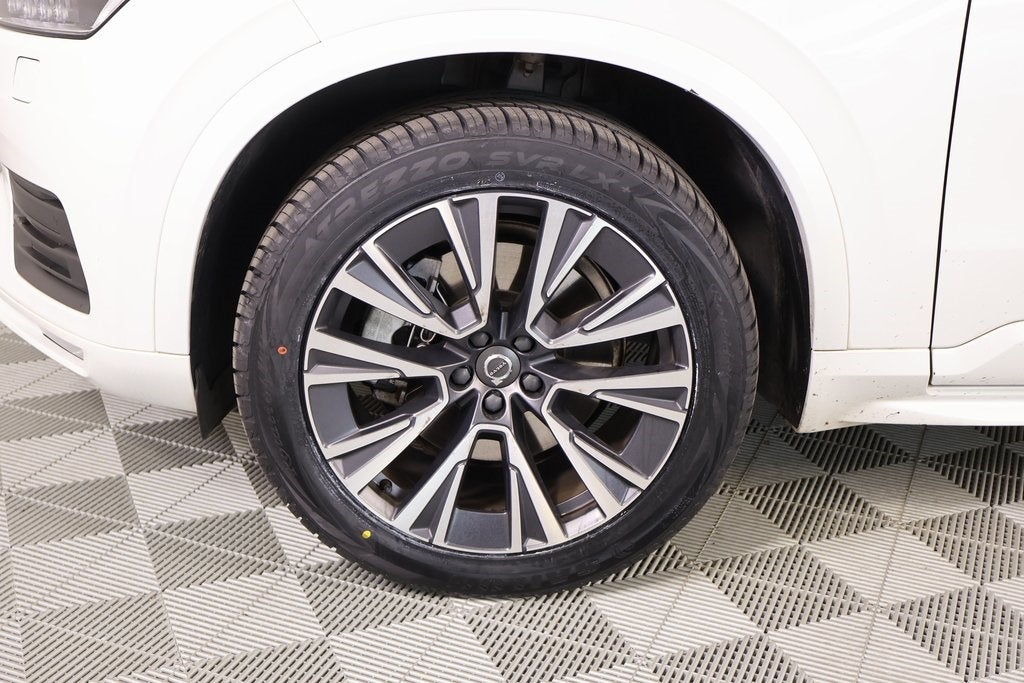 2022 Volvo XC90 T5 Momentum