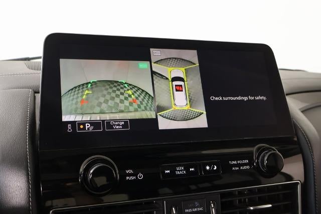 2023 INFINITI QX80 LUXE