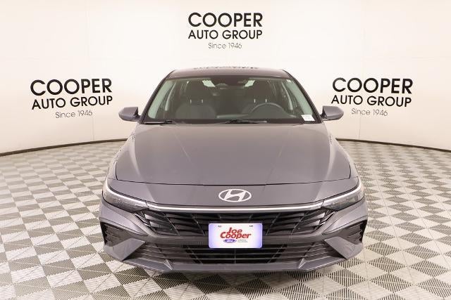 2024 Hyundai Elantra SE