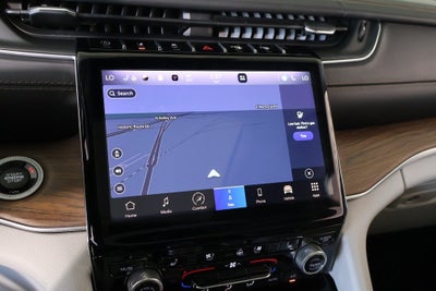 2022 Jeep Grand Cherokee Summit