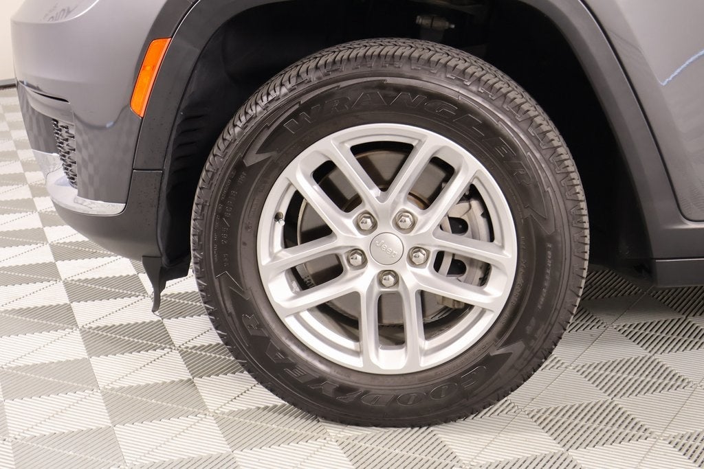 2021 Jeep Grand Cherokee L Laredo