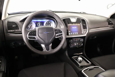 2023 Chrysler 300 Touring