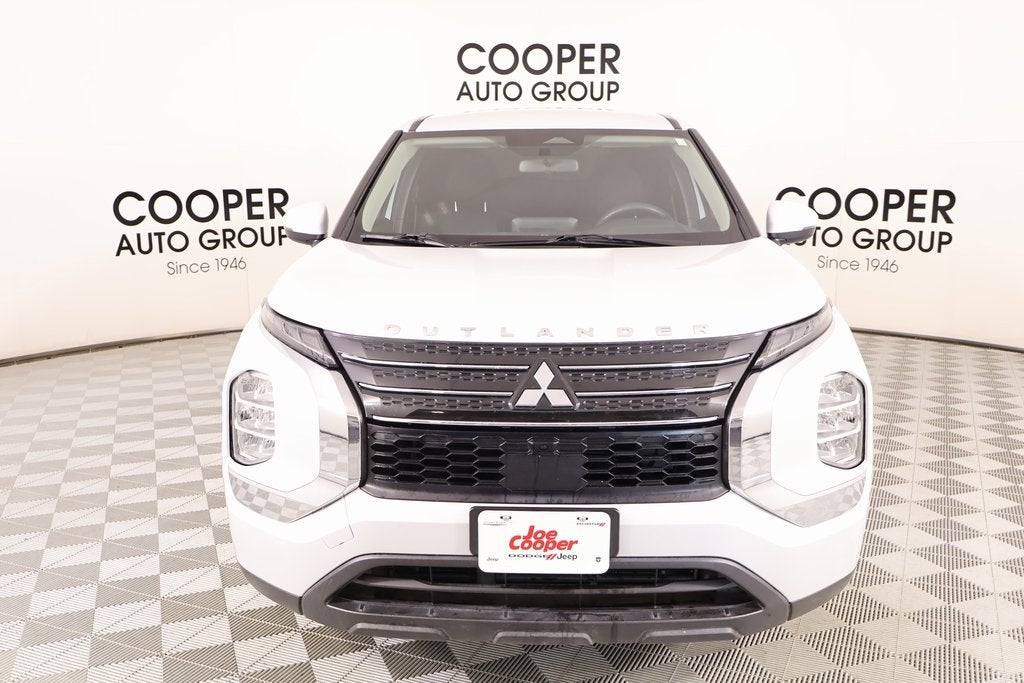 2023 Mitsubishi Outlander ES
