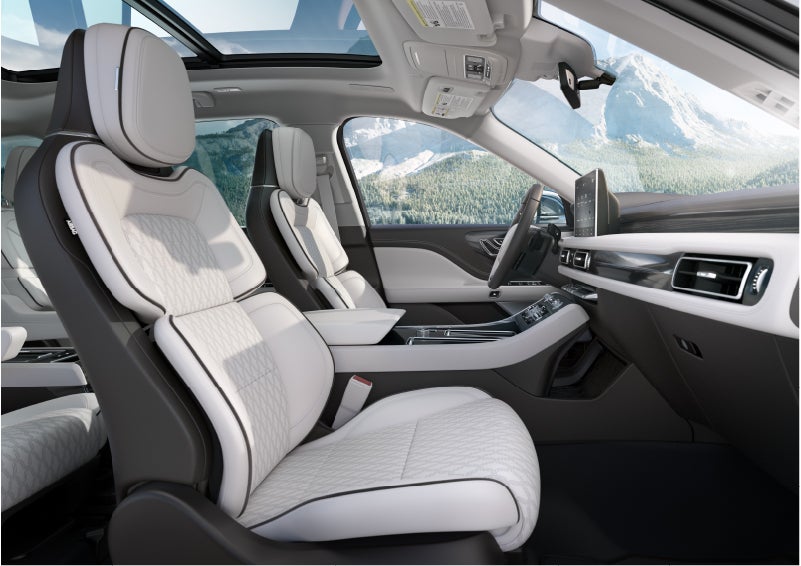 The interior of a Lincoln Aviator® Black Label model is shown in the Chalet theme | Joe Cooper Lincoln of Edmond in Oklahoma City OK