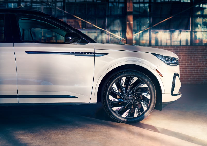 The wheels of the available Jet Appearance Package are highlighted. | Joe Cooper Lincoln of Edmond in Oklahoma City OK